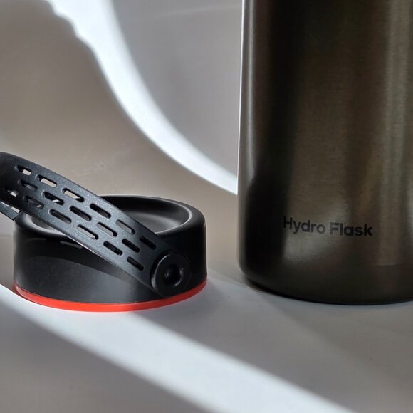 Hydro Flask 32 oz Wide Mouth Bottle – Flex Cap - Picture 5 of 7